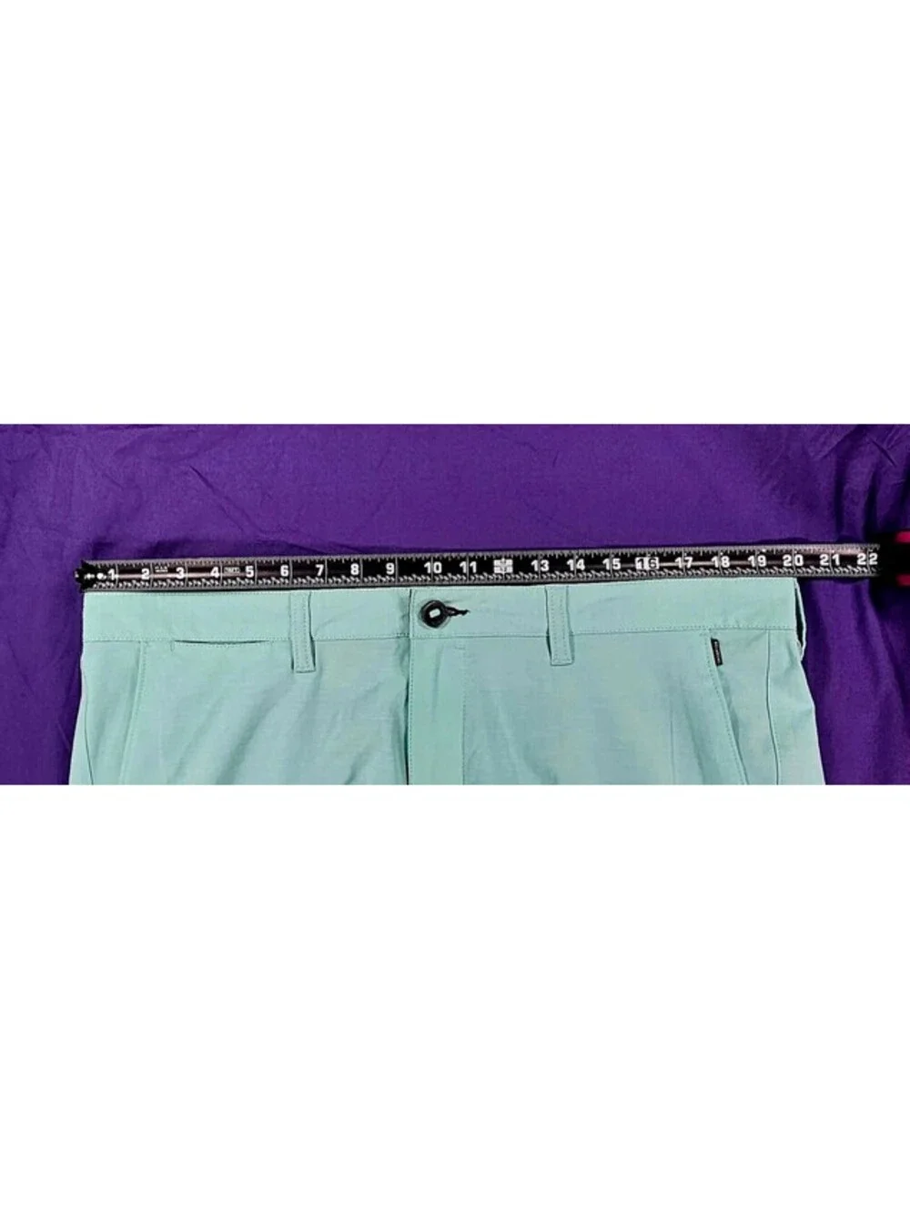 Billabong Crossfire Submersibles Men's Board Shorts. Aqua. Size 38